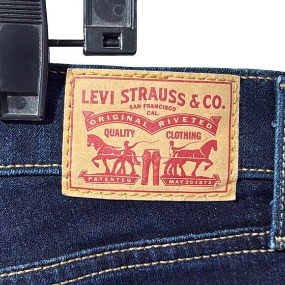 Levi’s high rise skinny jeans - Picture 6 of 9